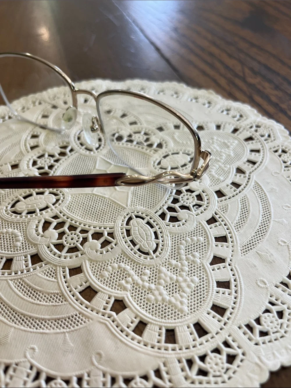 Vintage Tyra gold tinted eyeglasses